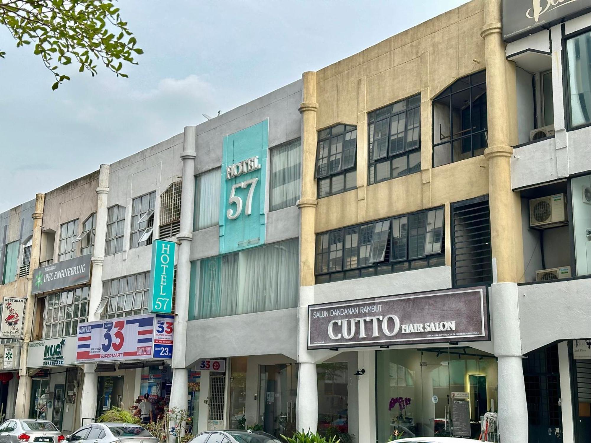 Hotel 57 Usj 21 Subang Jaya Exterior photo